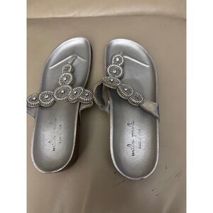 Mila Paoli Silver Rhinestone Beaded Thong Sandals Made in Italy Platform
A992